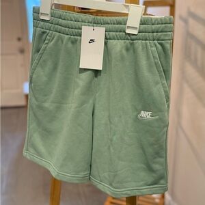 NWT Boys Nike Mint Green Athletic Shorts, Size L